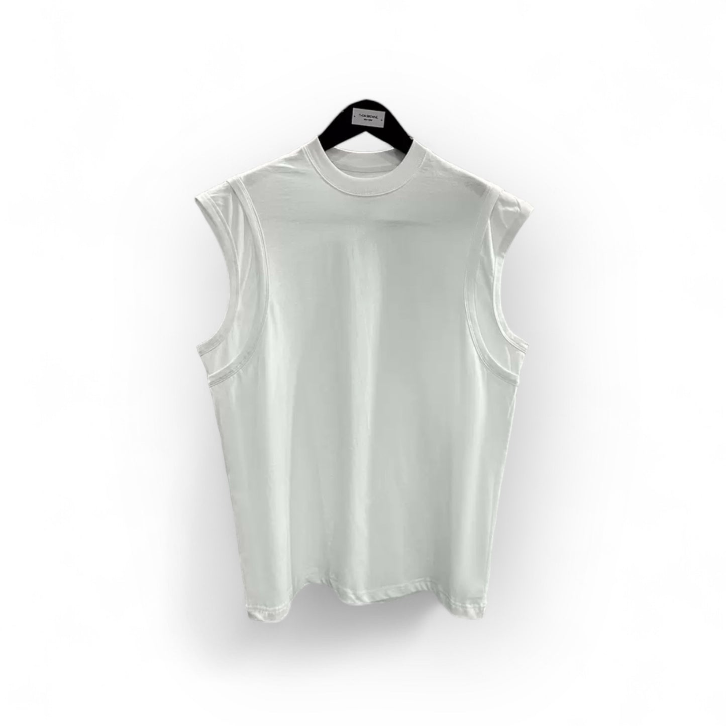 Sleeveless T-shirt